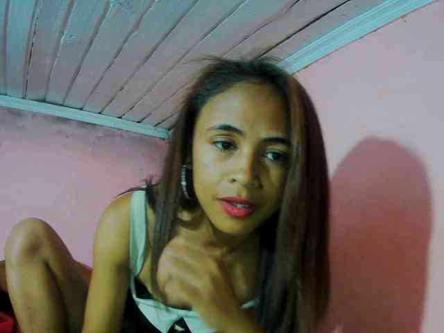 Reinewallashy3 webcam