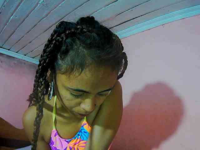 Reinewallashy3 webcam