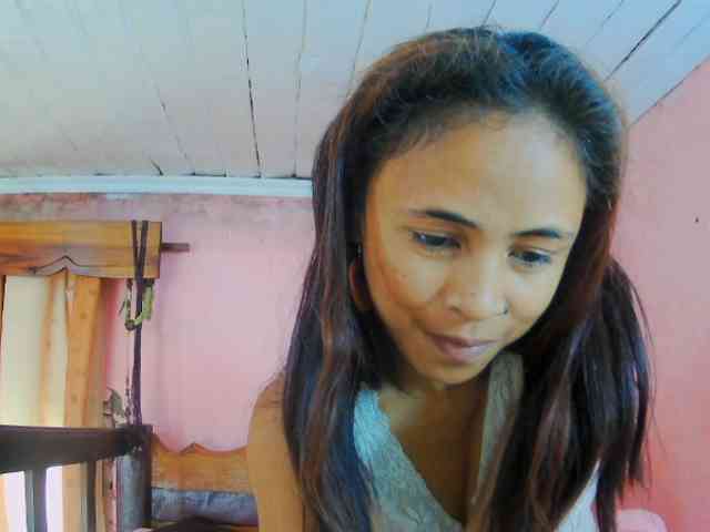 Reinewallashy3 webcam