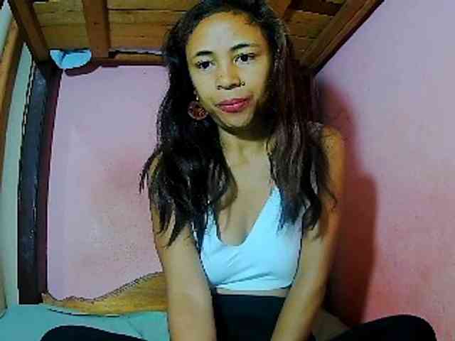 Reinewallashy3 webcam