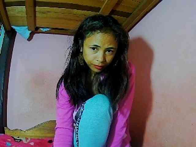 Roxanne03