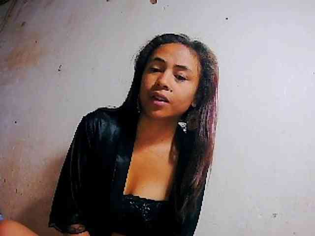 Reinewallashy3 webcam