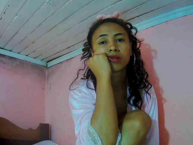 Reinewallashy3 webcam