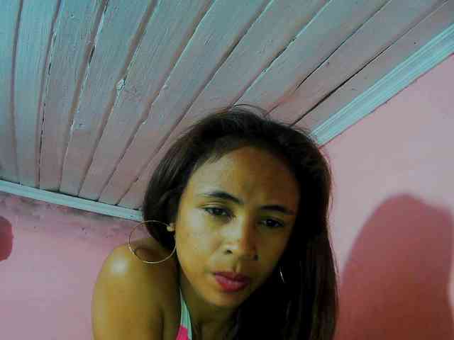 Reinewallashy3 webcam