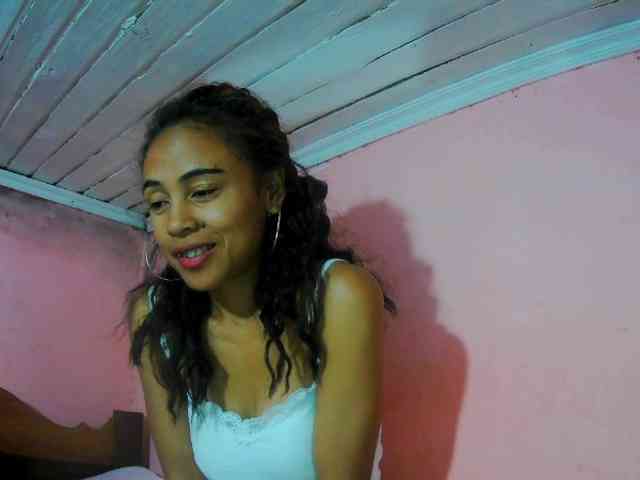 Reinewallashy3 webcam