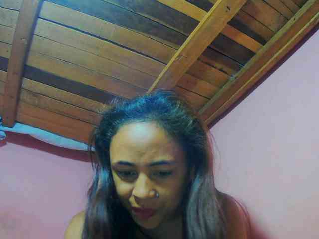 Reinewallashy3 webcam
