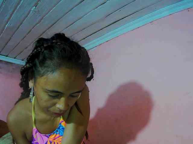 Reinewallashy3 webcam