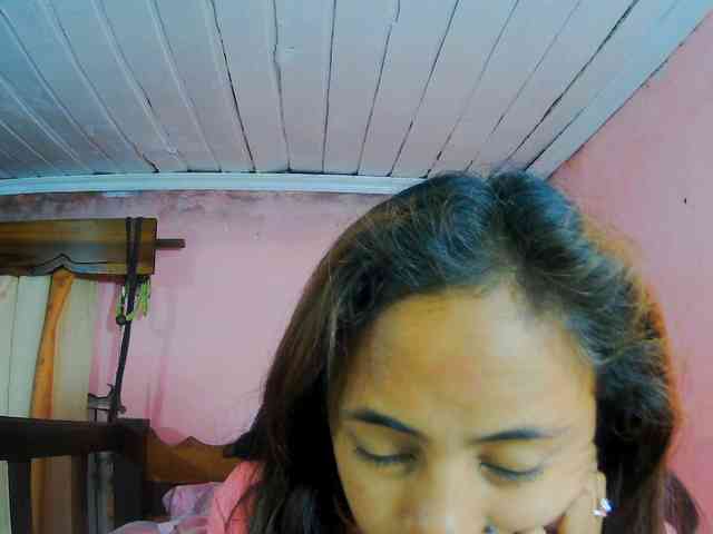 Reinewallashy3 webcam