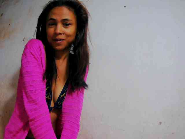 Reinewallashy3 webcam