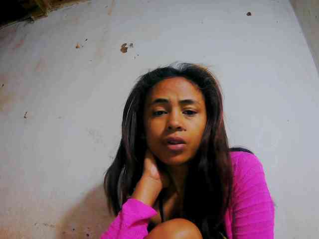 Reinewallashy3 webcam