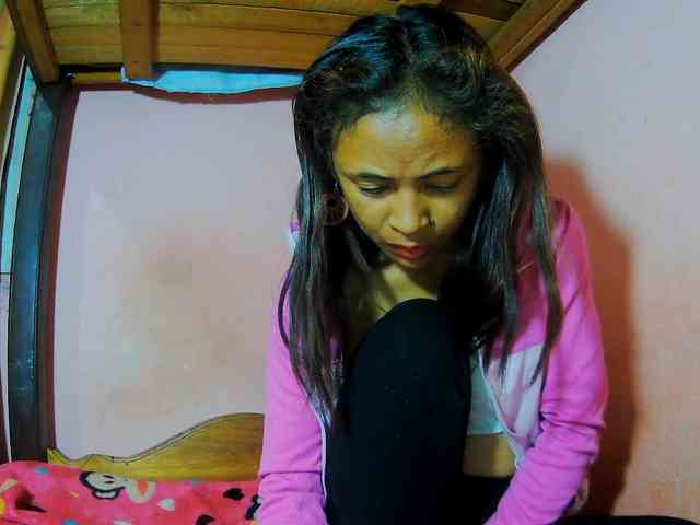 Reinewallashy3 webcam