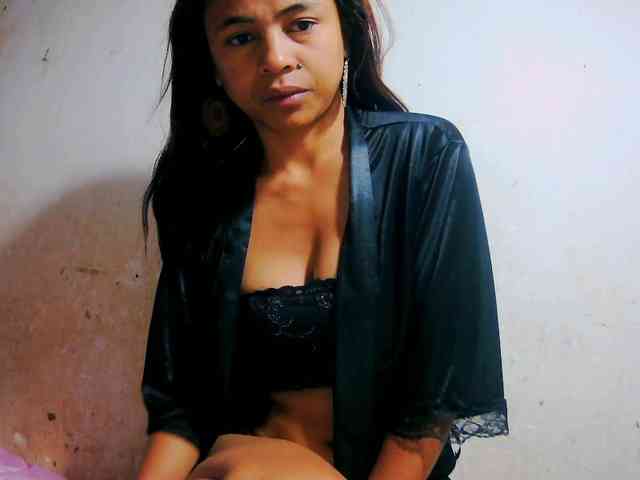 Reinewallashy3 webcam