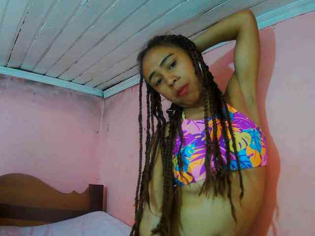 Reinewallashy3 webcam