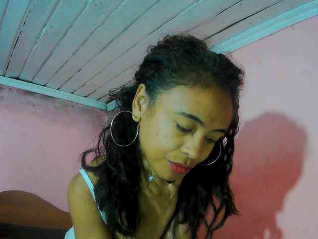 Reinewallashy3 webcam