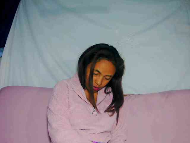 Reinewallashy3 webcam