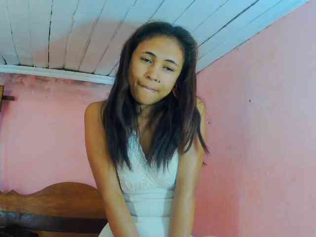 Reinewallashy3 webcam