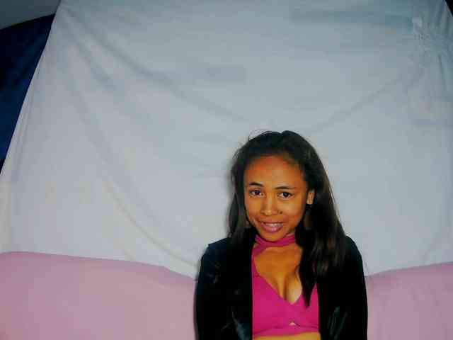 Reinewallashy3 webcam