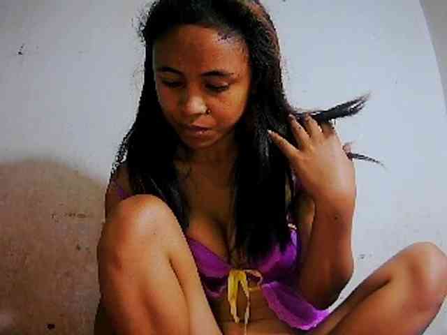 Reinewallashy3 webcam