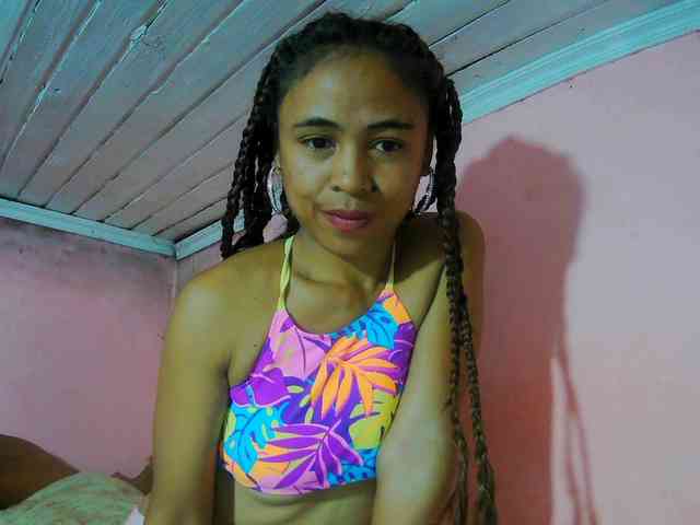 Reinewallashy3 webcam