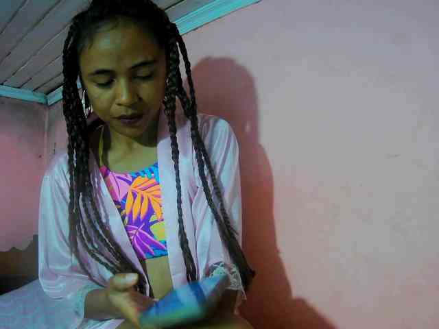 Reinewallashy3 webcam