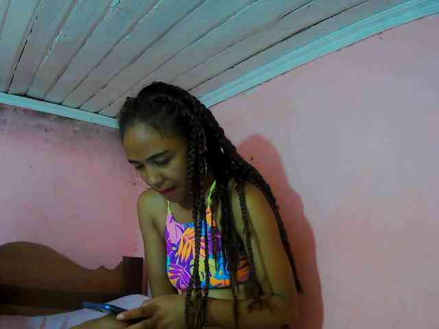 Reinewallashy3 webcam