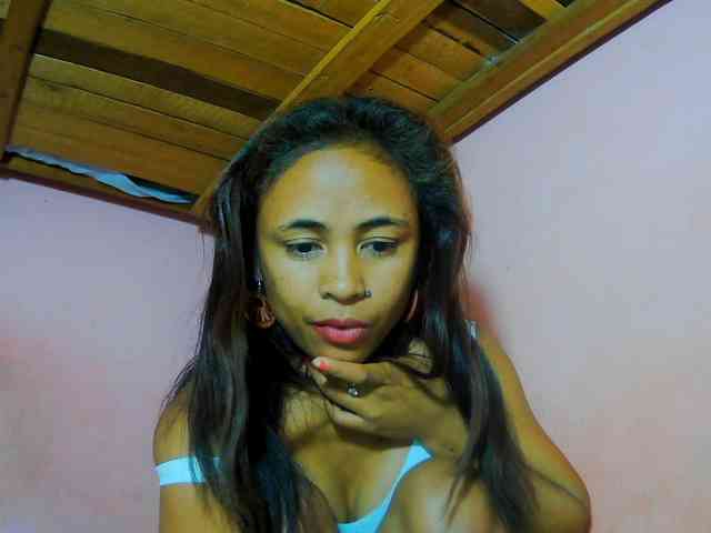 Reinewallashy3 webcam
