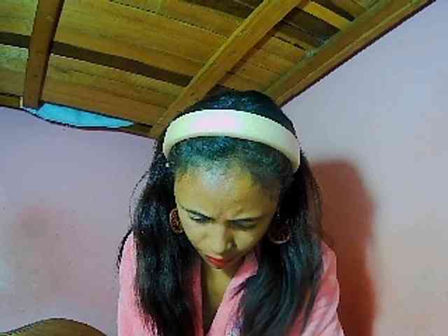 Reinewallashy3 webcam