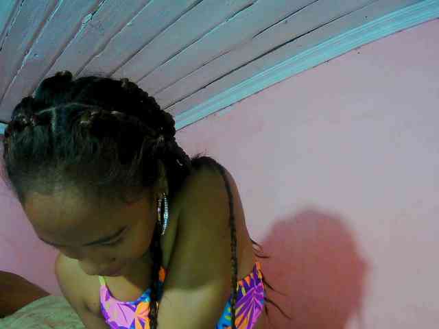 Reinewallashy3 webcam