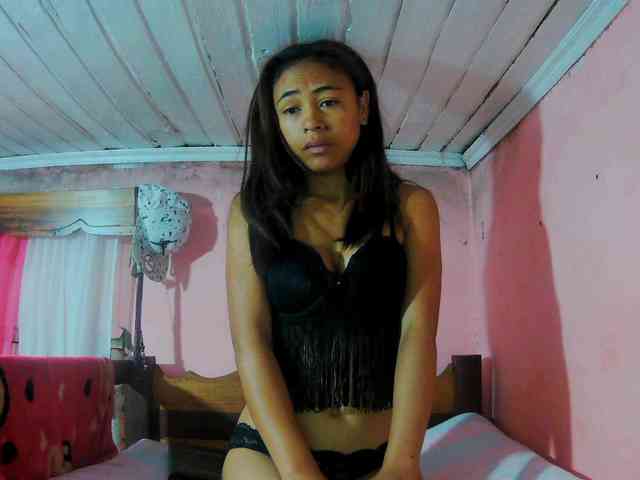 Reinewallashy3 webcam
