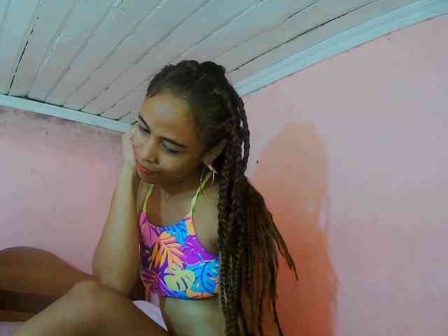 Reinewallashy3 webcam