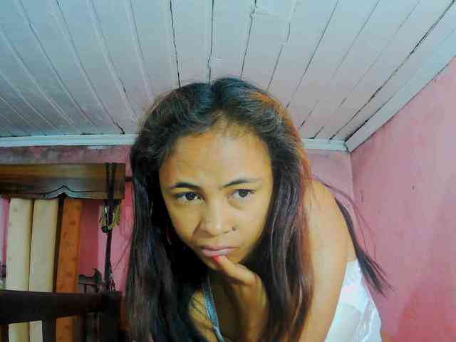 Reinewallashy3 webcam