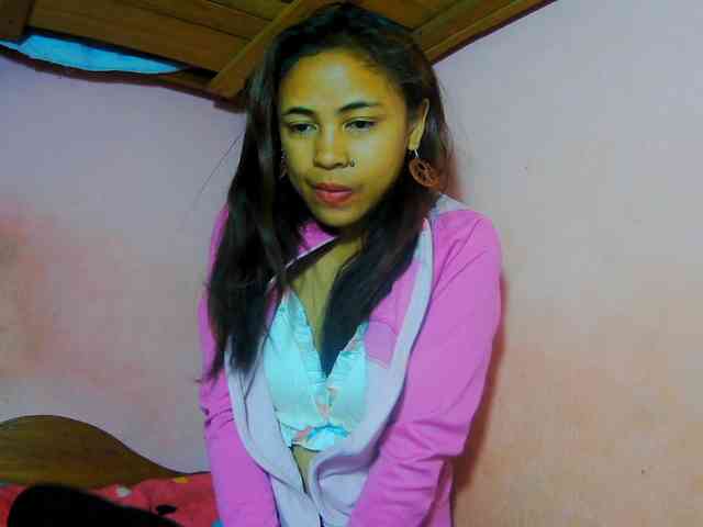 Reinewallashy3 webcam