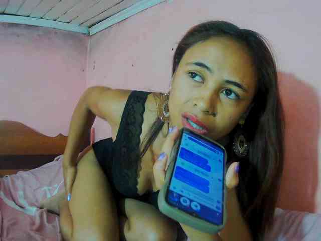 Reinewallashy3 webcam