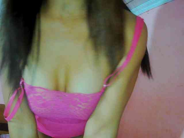 Reinewallashy3 webcam