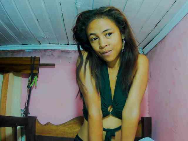 Reinewallashy3 webcam