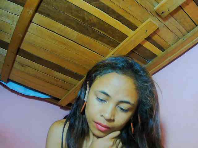 Roxanne03