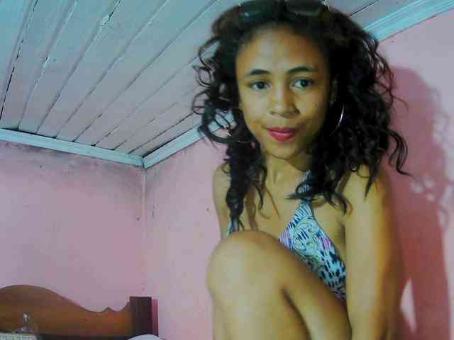 Reinewallashy3 webcam