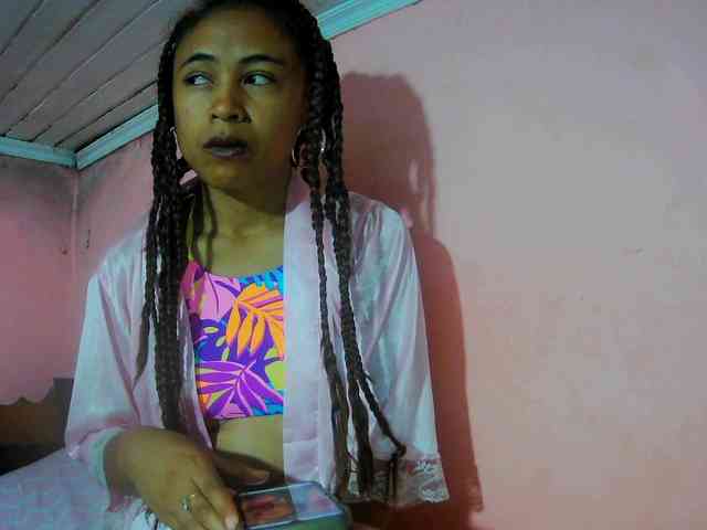 Reinewallashy3 webcam