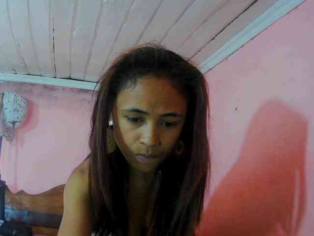 Reinewallashy3 webcam