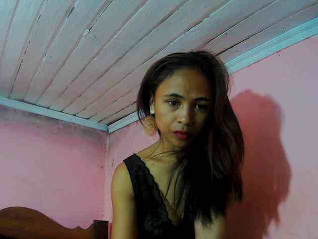 Reinewallashy3 webcam