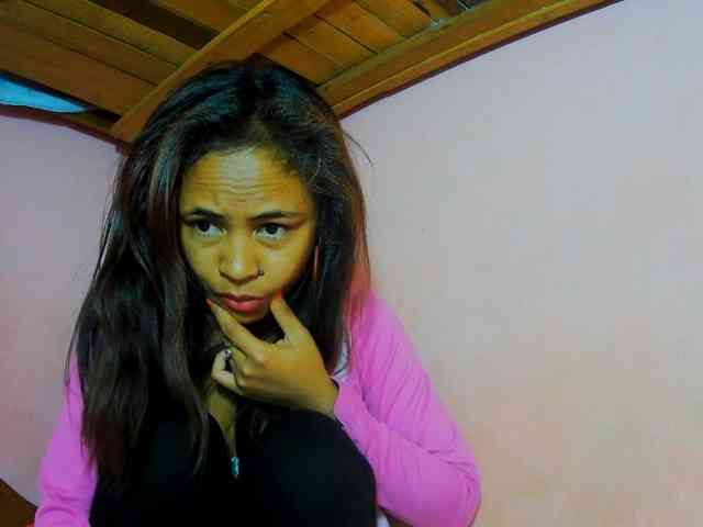 Reinewallashy3 webcam