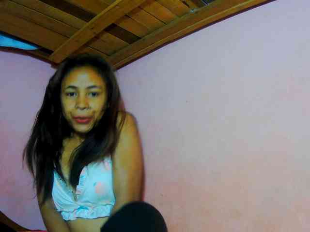 Reinewallashy3 webcam