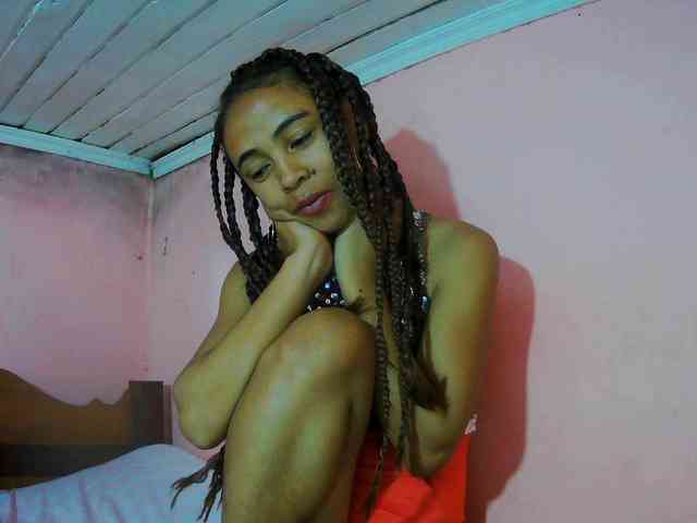 Reinewallashy3 webcam