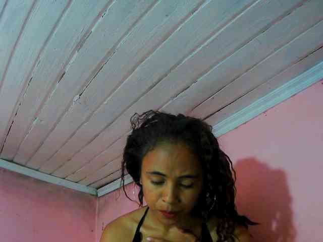 Reinewallashy3 webcam