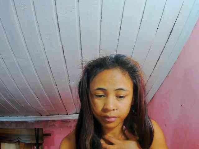 Reinewallashy3 webcam