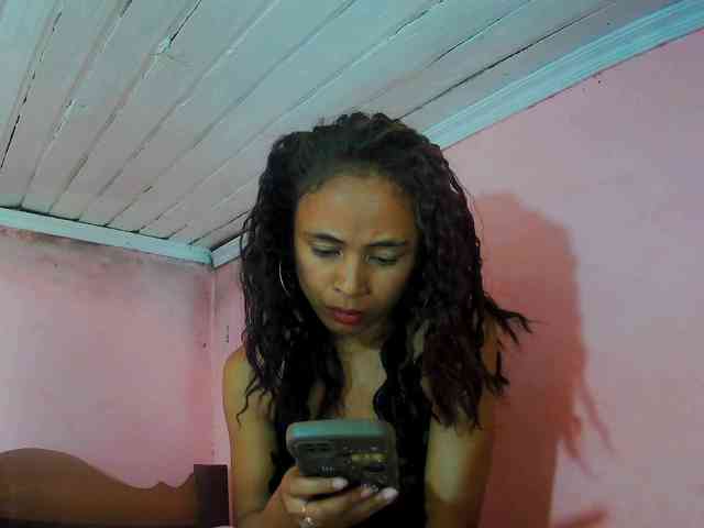 Reinewallashy3 webcam