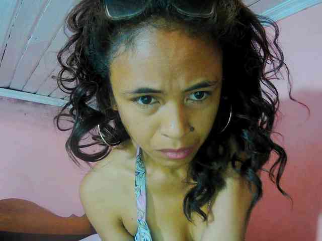 Reinewallashy3 webcam