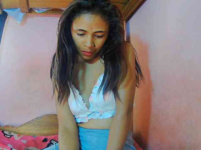 Reinewallashy3 webcam