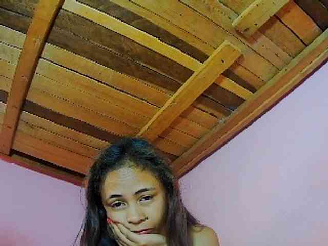 Roxanne03