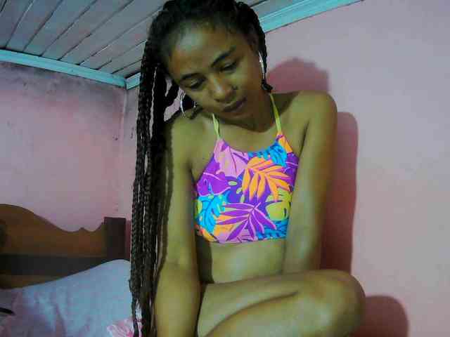 Reinewallashy3 webcam